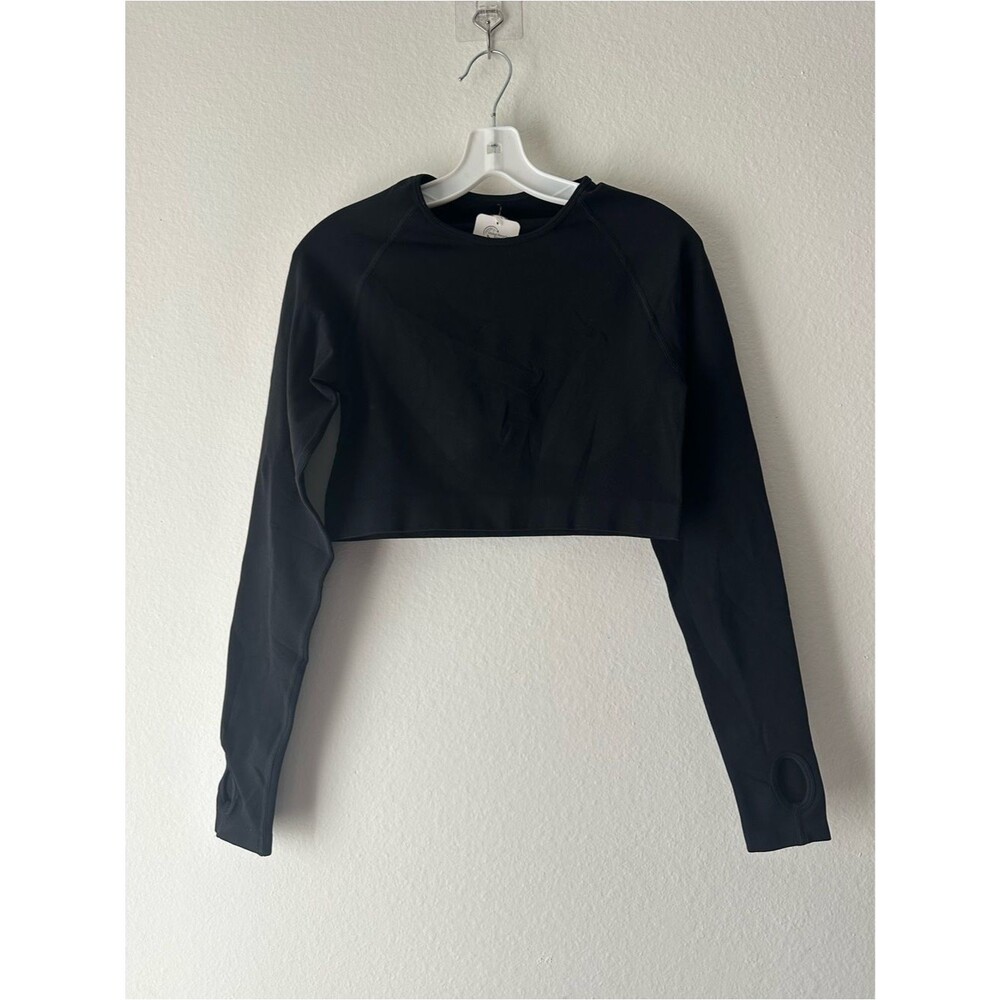 Cosmolle Women's Black Cropped Long-Sleeve Active Top